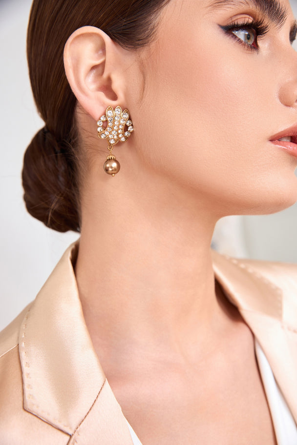 Gold-plated floral stud earrings