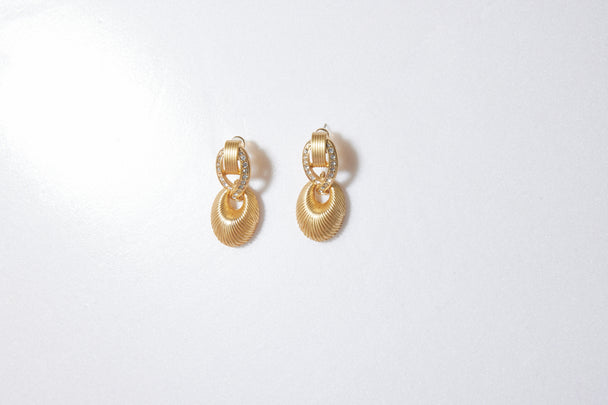 Dangle earrings for women