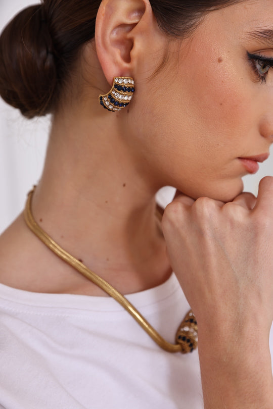 Classic rhinestone stud earrings