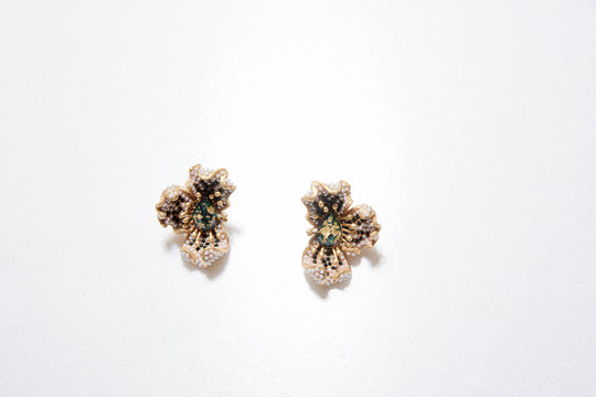 Vintage floral stud earrings